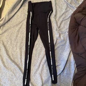 EUC Soft Stretchy Black Peloton Women’s Leggings with White Stripe